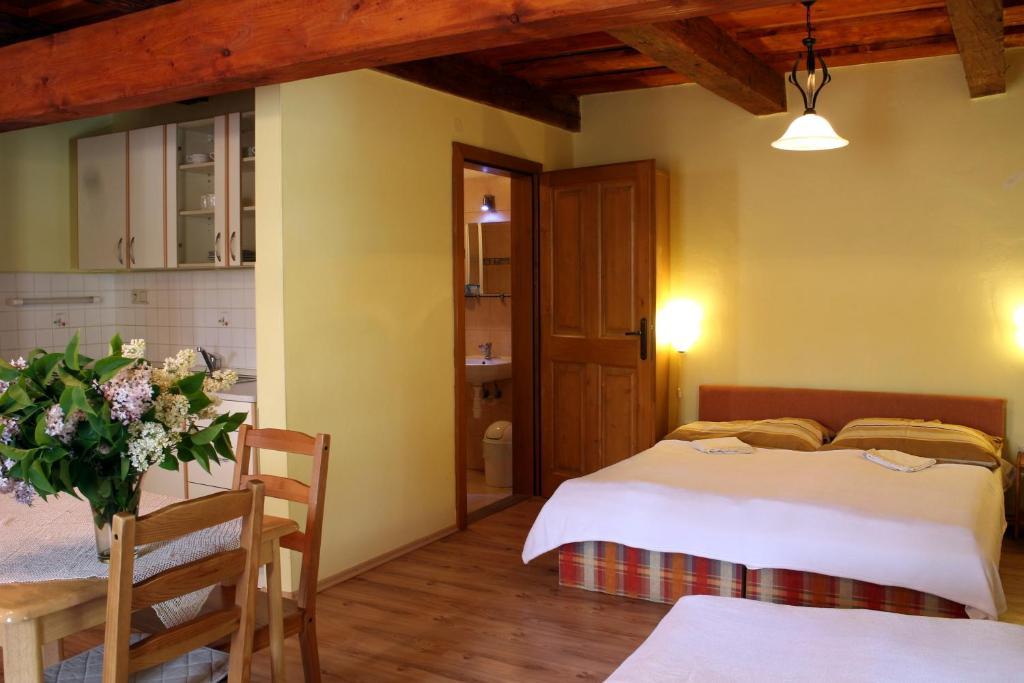Banská Štiavnica Penzion Kremenisko חדר תמונה