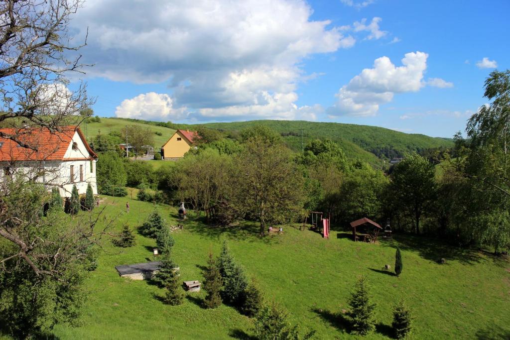Banská Štiavnica Penzion Kremenisko מראה חיצוני תמונה